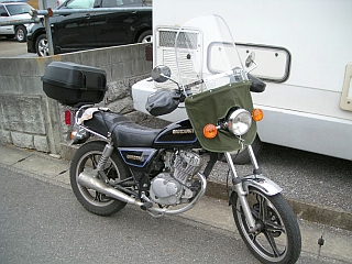 Suzuki Gn125 バイクラジオ バイクオーディオ Givi En搭載