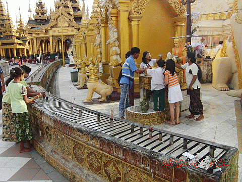 Shwedagon paya 25.gif